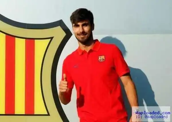  Barcelona Sign Andre Gomes from  Valencia
